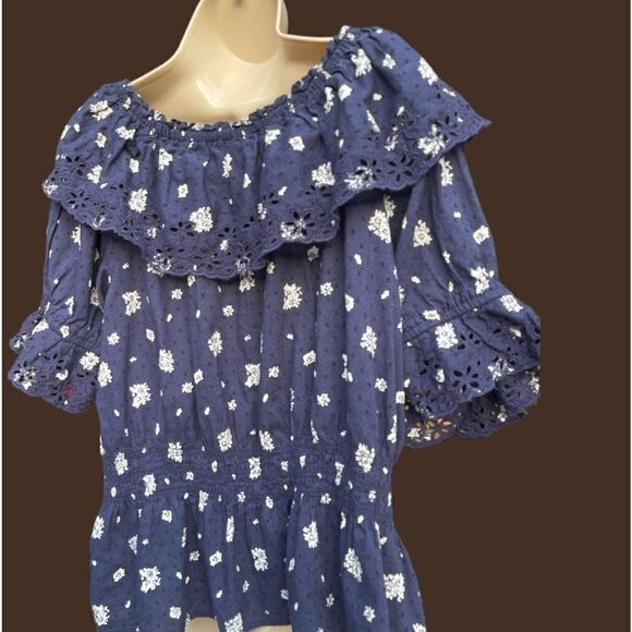 Universal Thread Peplum Blouse Womens Blue White Floral Short Sleeve Top - Picture 3 of 5